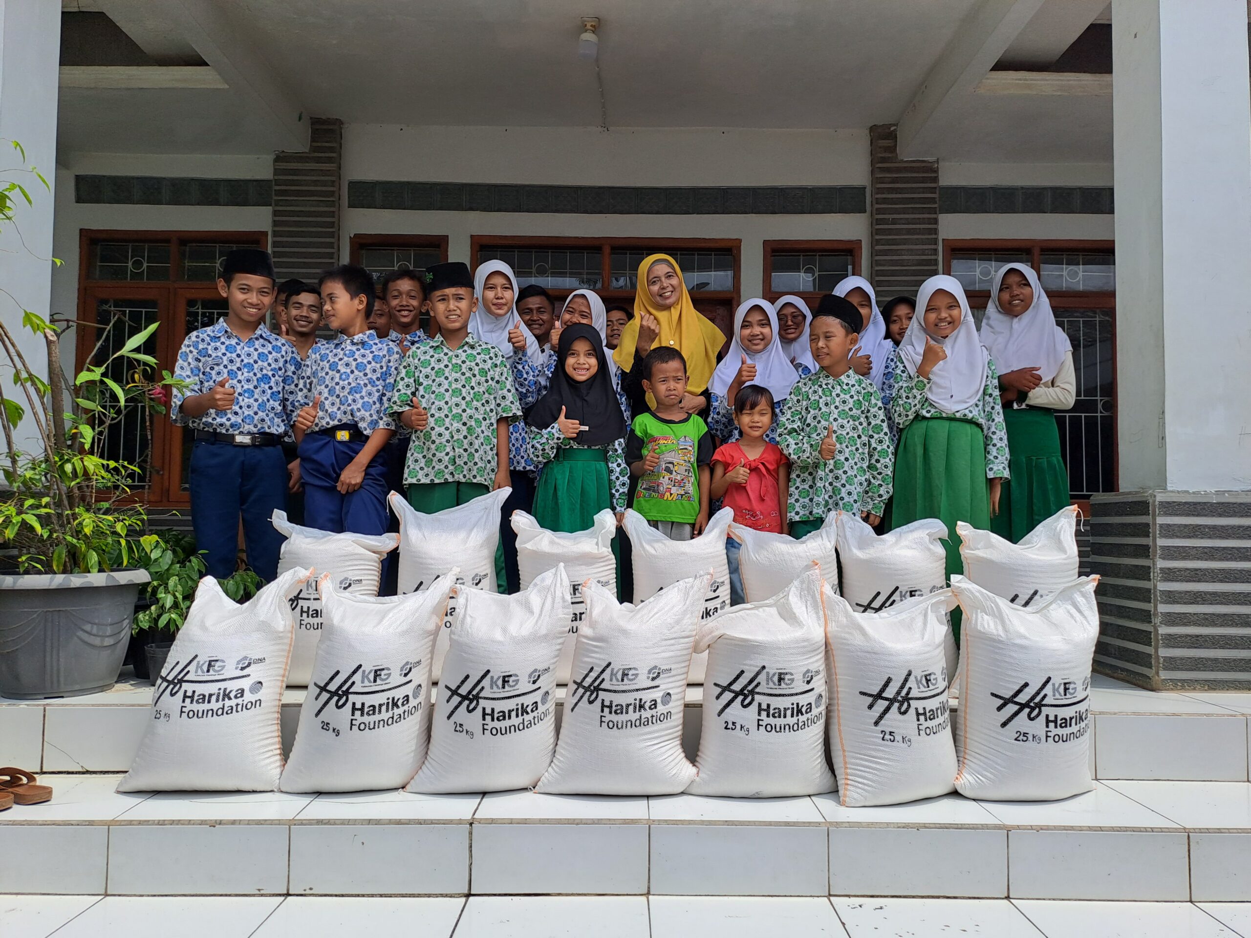 Menyasar Kelompok Prioritas